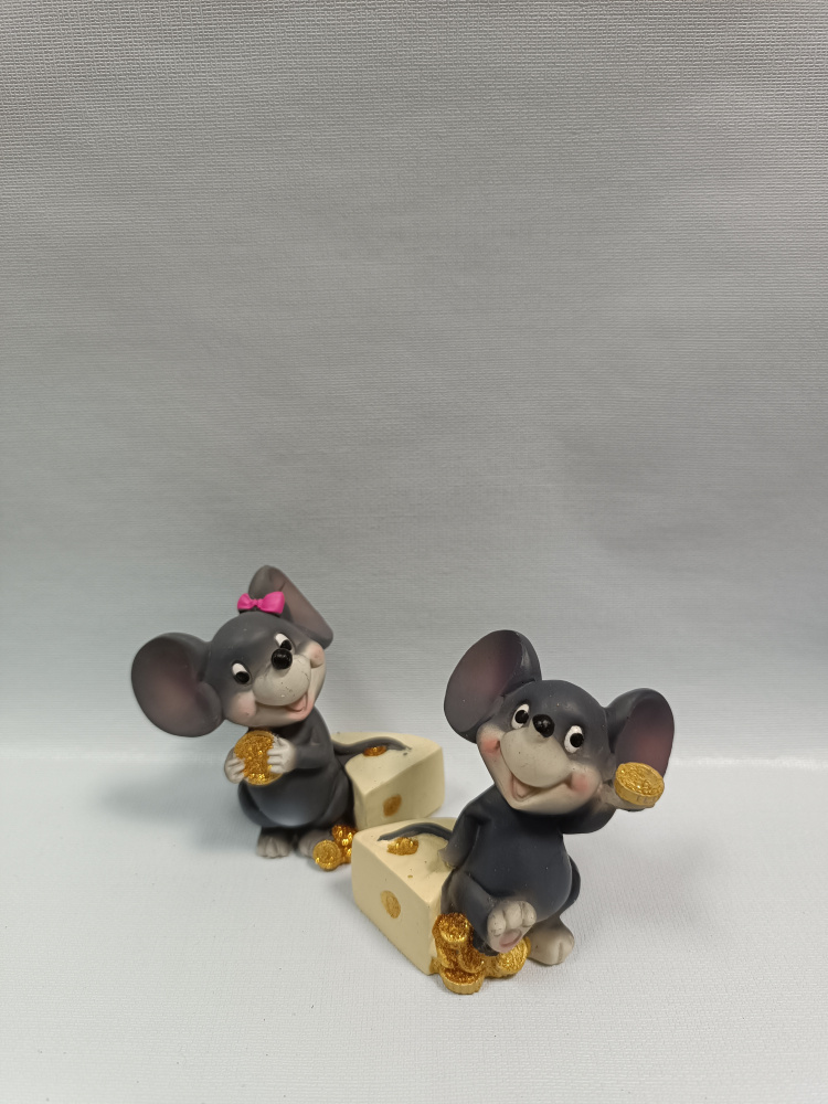 Статуэтка МЫШКИ С СЫРОМ  YL3990